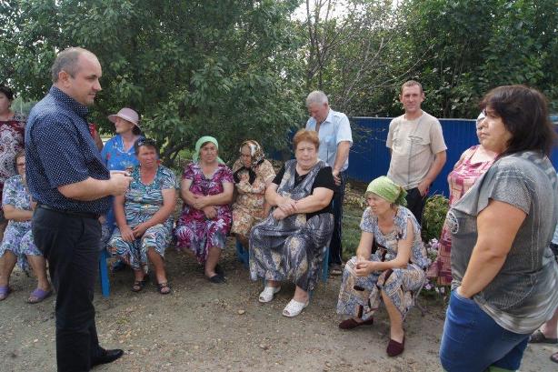 Встреча с жителями улицы Элеваторной станицы Тбилисской